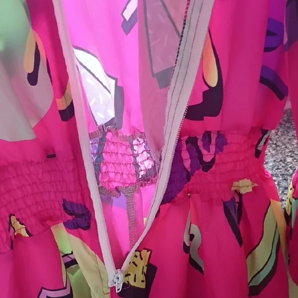 VTG 🩷Colorful Geometric Jumpsuit - Picture 4 of 6